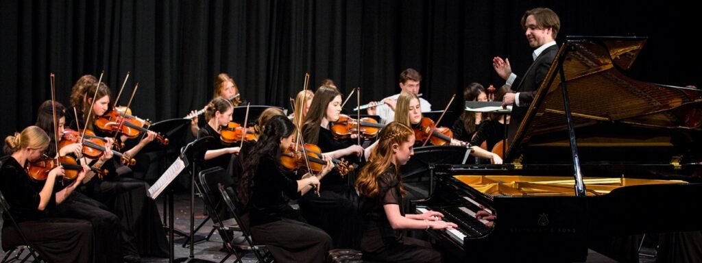 Gifted Music School Piano Lessons 15 1600x600 2 1