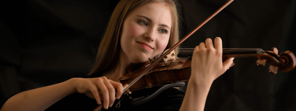 Gifted Music School Violin Lessons 80 1600x600 1
