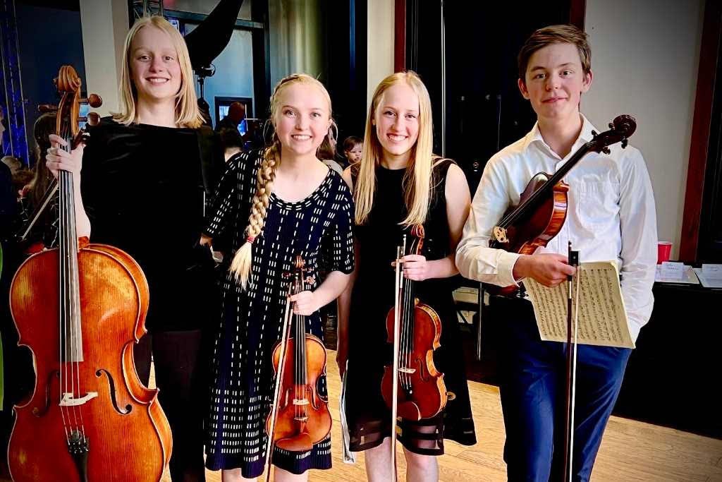 Gloria Quartet Medium